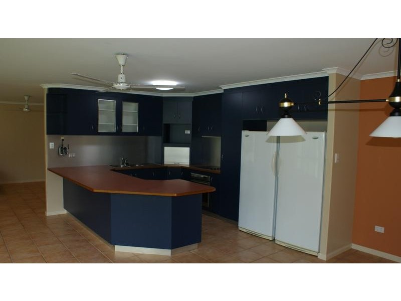 7 Zelma Street, Sarina QLD 4737