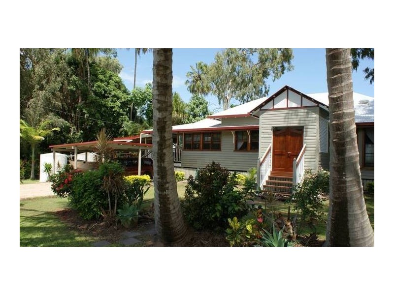 11 Armstrong Beach Road, Armstrong Beach QLD 4737