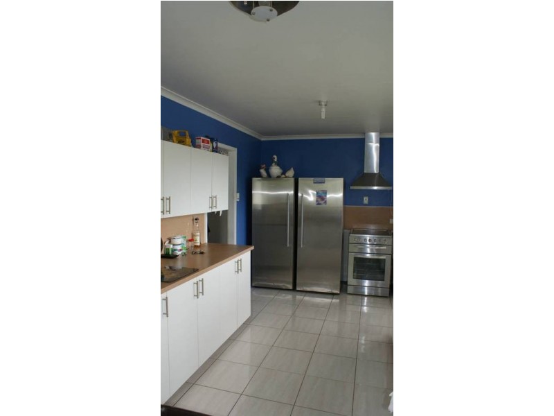 17 Kathleen Street, Sarina QLD 4737