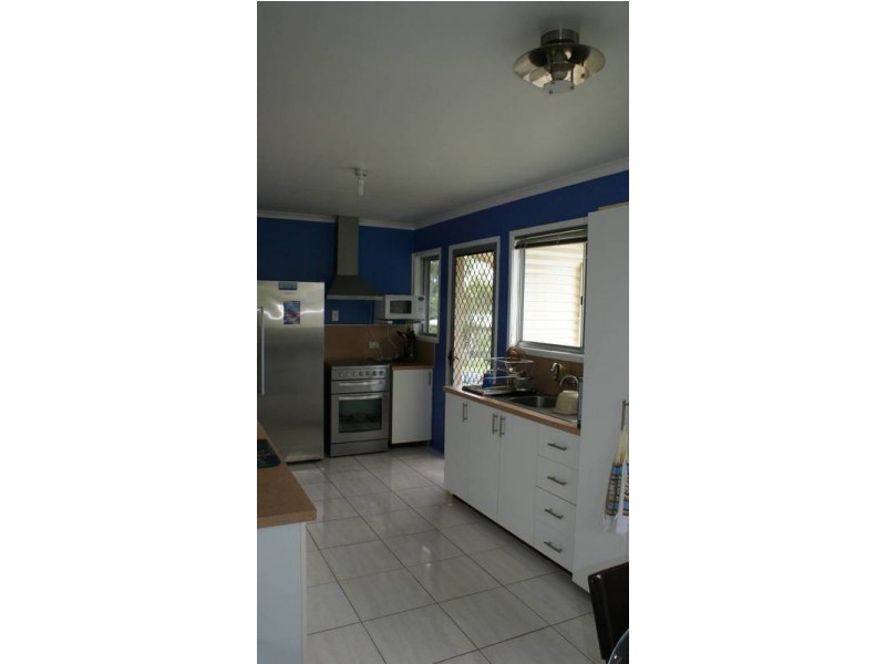 17 Kathleen Street, Sarina QLD 4737