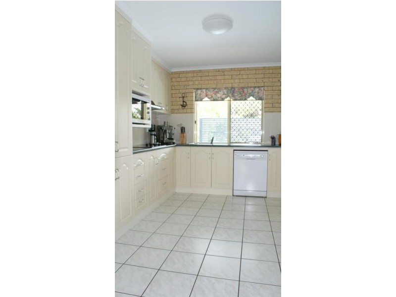 4 Clark Street, Grasstree Beach QLD 4740