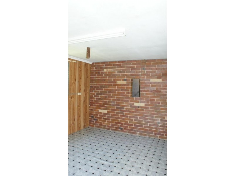 18 Walshs Road, Sarina QLD 4737
