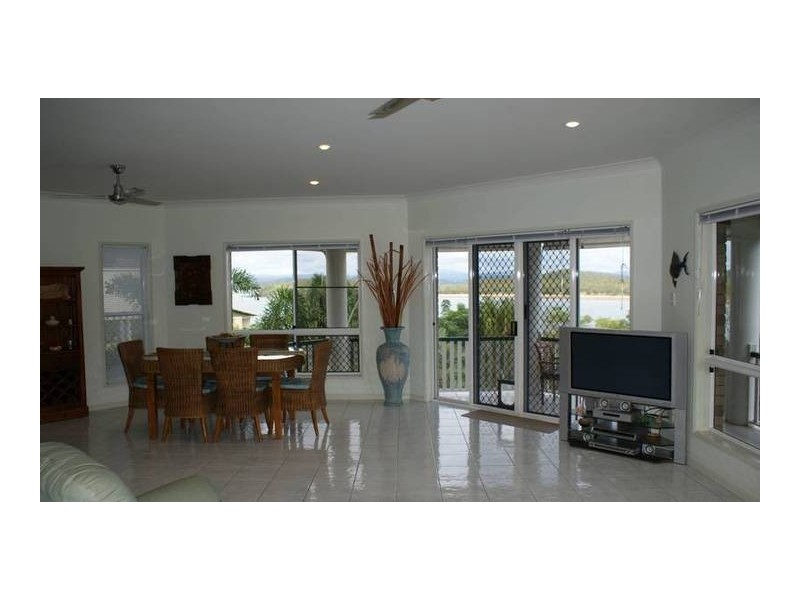 25 Captain Blackwood Drive, Sarina Beach QLD 4737