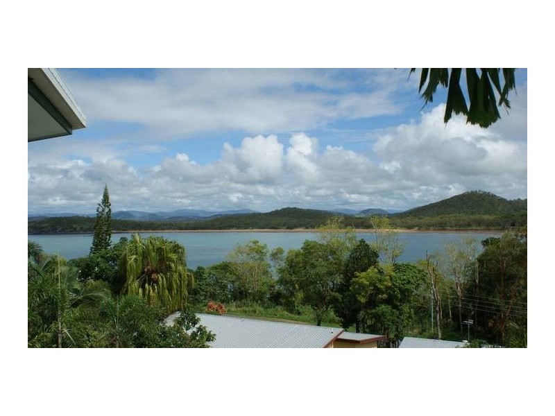 25 Captain Blackwood Drive, Sarina QLD 4737