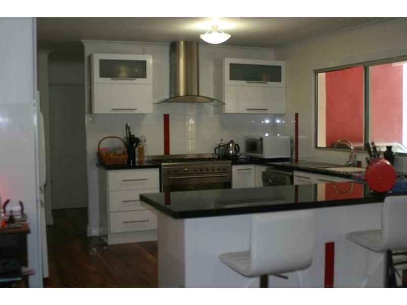 280 Middle Creek, Sarina QLD 4737