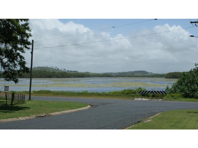 3 Rasmussen Avenue, Salonika Beach QLD 4740