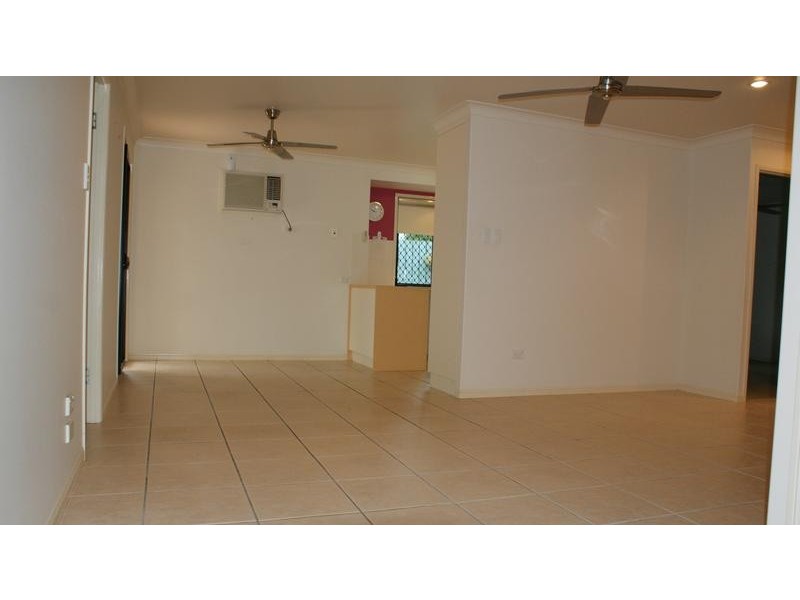 6/5 East Street, Sarina QLD 4737