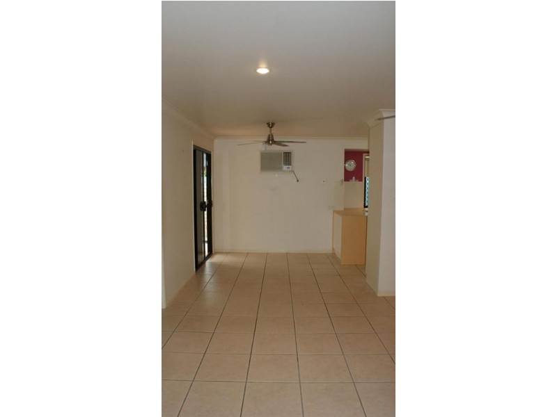 6/5 East Street, Sarina QLD 4737