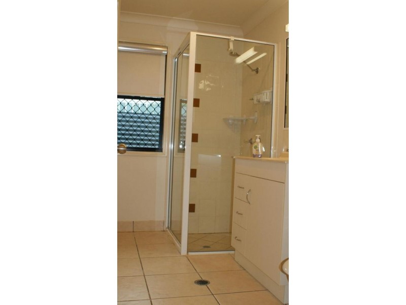 6/5 East Street, Sarina QLD 4737