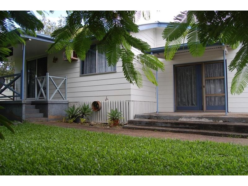 48 Beach Road, Sarina QLD 4737
