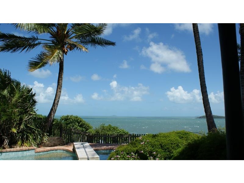 24 Captain Blackwood Drive, Sarina Beach QLD 4737