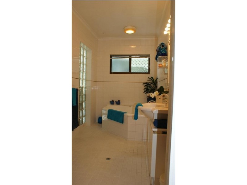 24 Captain Blackwood Drive, Sarina Beach QLD 4737