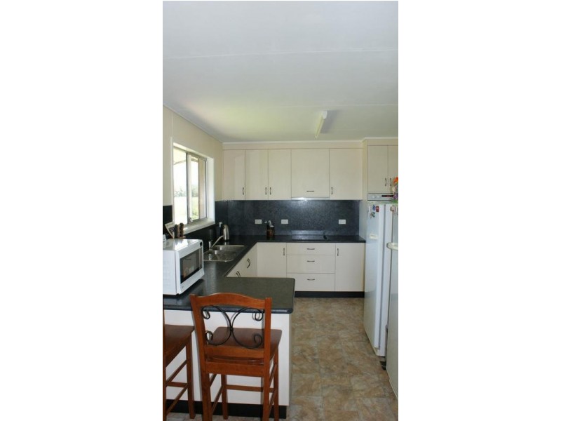 29 Upper Alligator Creek Road, Sarina QLD 4737