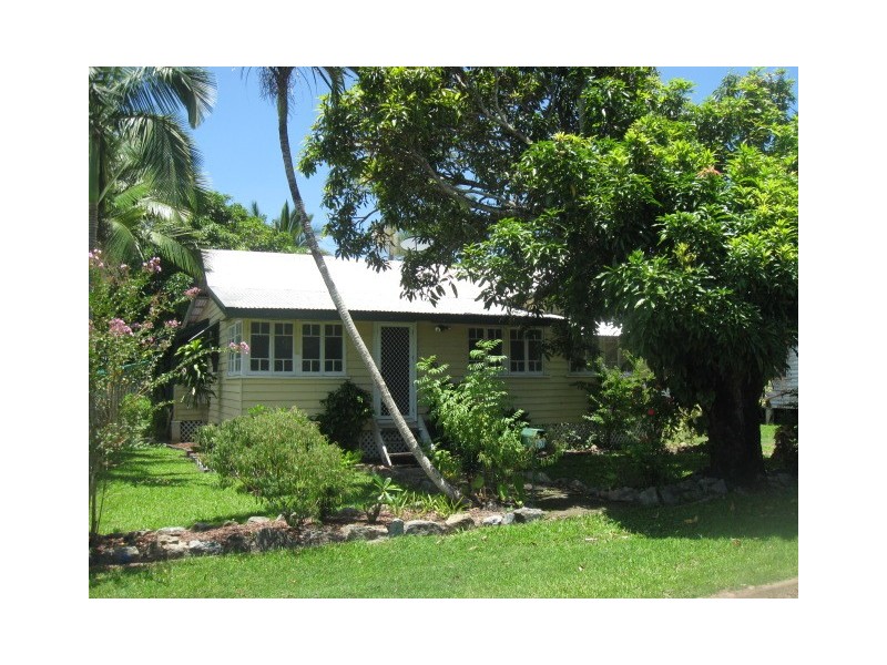 30 Brewers Road, Sarina QLD 4737