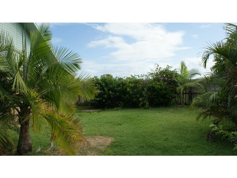 1/5 Campwin Beach Road, Campwin Beach QLD 4737