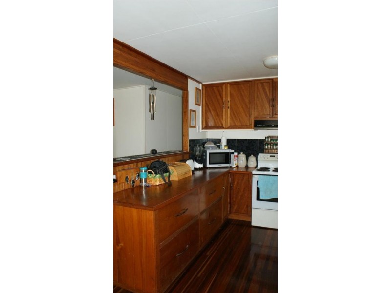 21 Anzac Street, Sarina QLD 4737