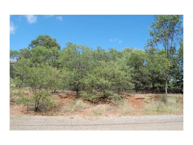 16 Waverley Street, St Lawrence QLD 4707