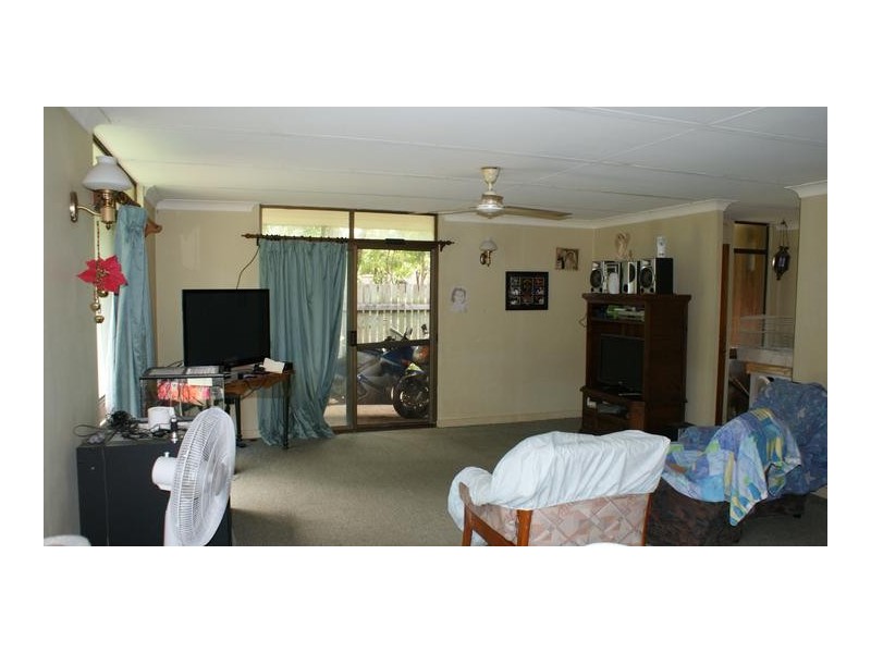 30 Grasstree Beach Road, Grasstree Beach QLD 4740