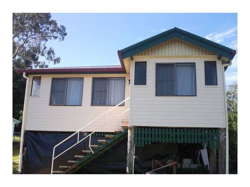 16 Hill Street, Sarina QLD 4737