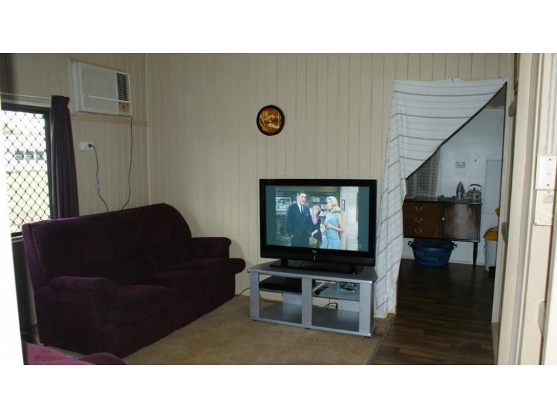 29 Beach Road, Sarina QLD 4737