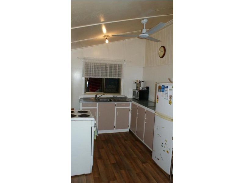 29 Beach Road, Sarina QLD 4737