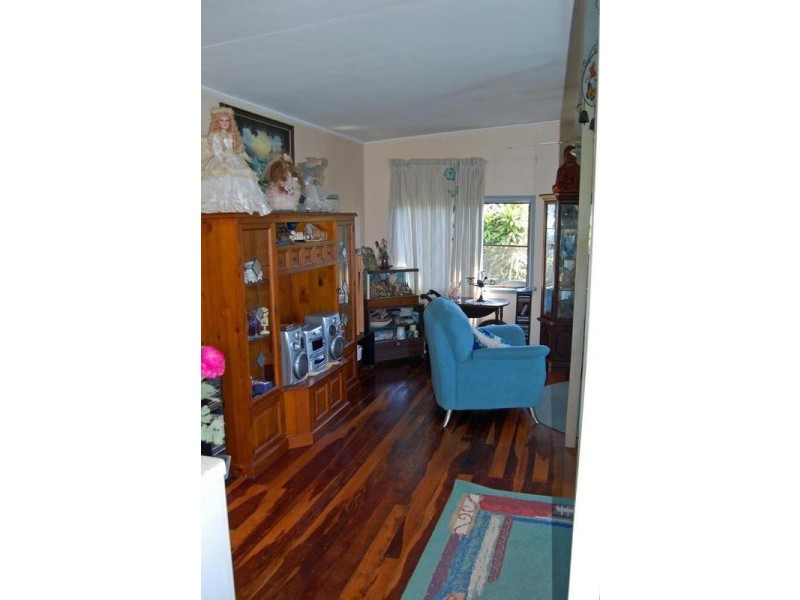 9 Hellwege Street, Salonika Beach QLD 4740