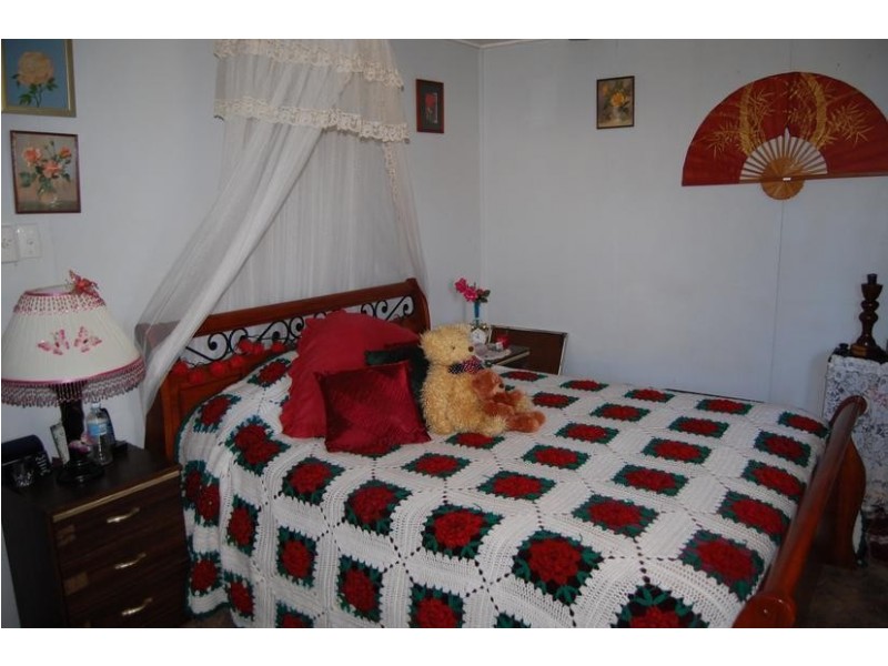 9 Hellwege Street, Salonika Beach QLD 4740