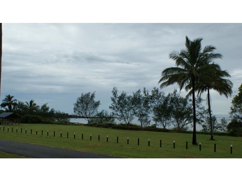 82 The Esplanade, Grasstree Beach QLD 4740