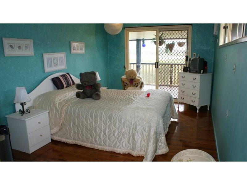 18 Morris Street, Campwin Beach QLD 4737