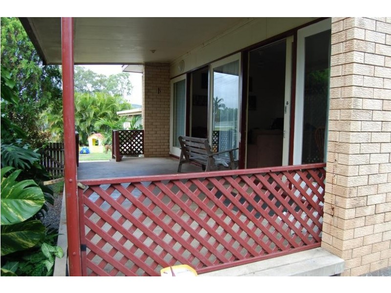 69 Hoey Street, Sarina QLD 4737