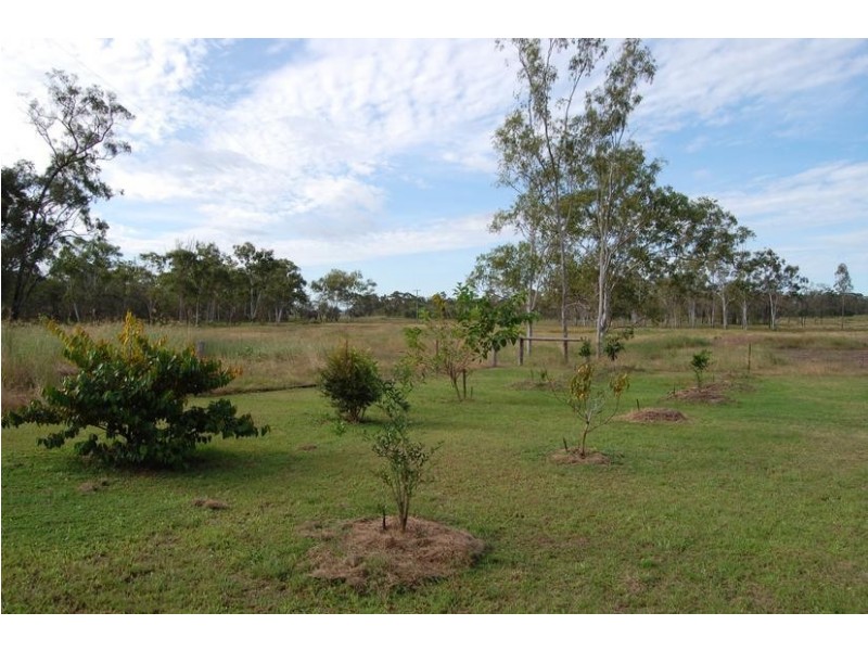 542 St Lawrence Connection Road, St Lawrence QLD 4707