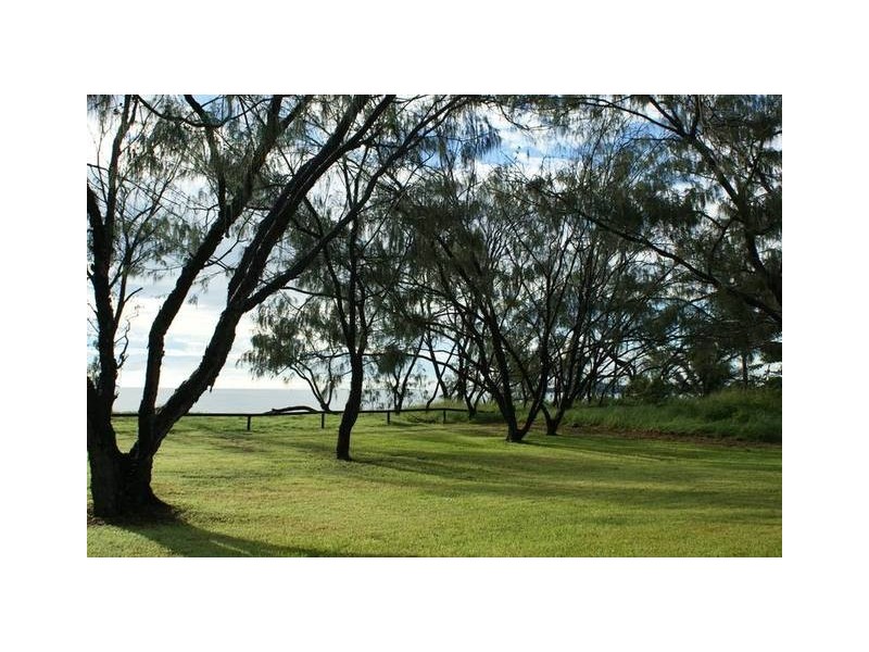 30 Owen Jenkins Drive, Sarina Beach QLD 4737