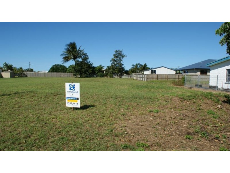 77 Pacific Avenue, Salonika Beach QLD 4740