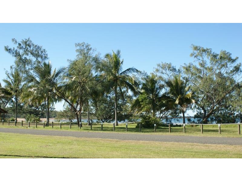 106 The Esplanade, Grasstree Beach QLD 4740