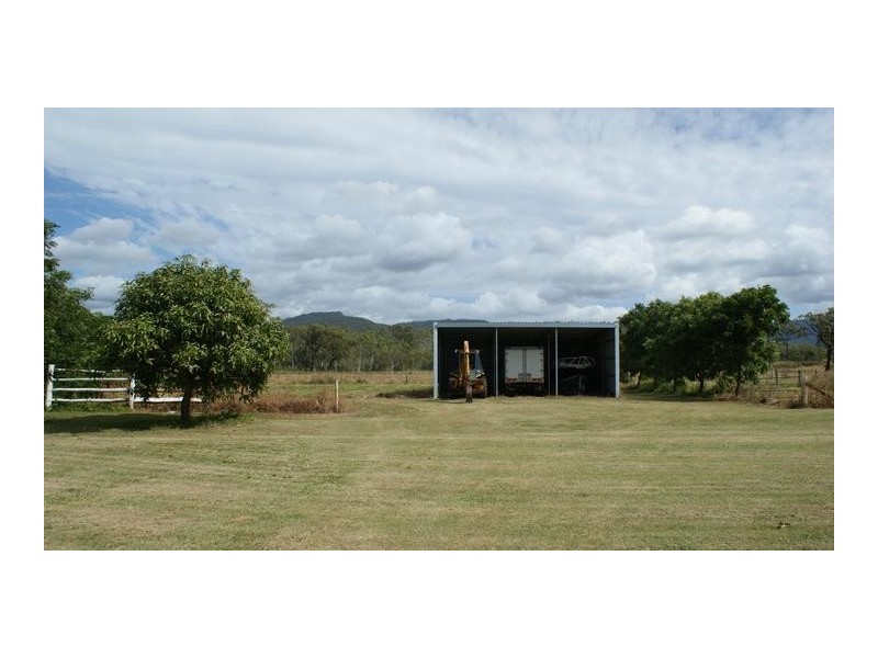 83035 Bruce Highway, Clairview QLD 4741