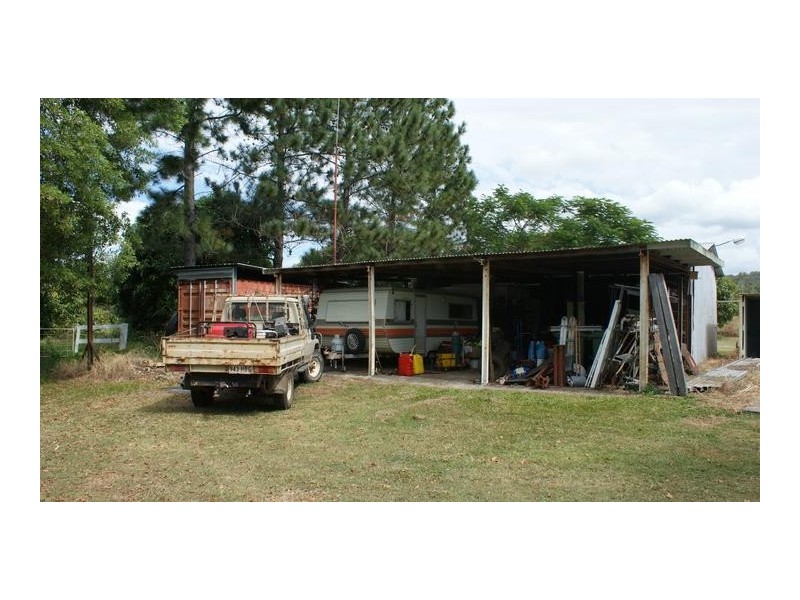 83035 Bruce Highway, Clairview QLD 4741