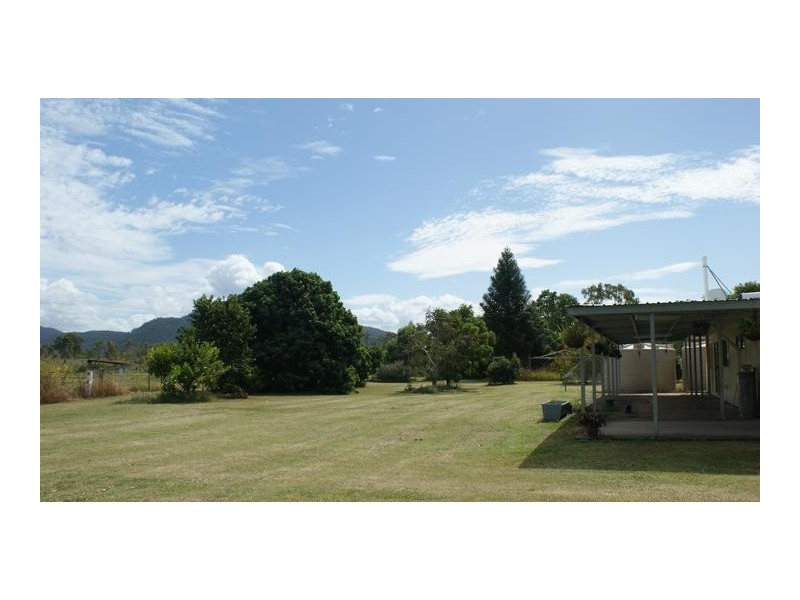 83035 Bruce Highway, Clairview QLD 4741
