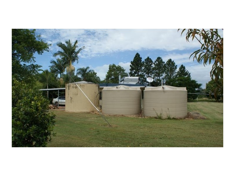 83035 Bruce Highway, Clairview QLD 4741