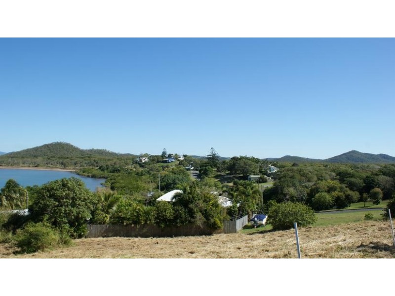 5 Captain Blackwood Drive, Sarina Beach QLD 4737