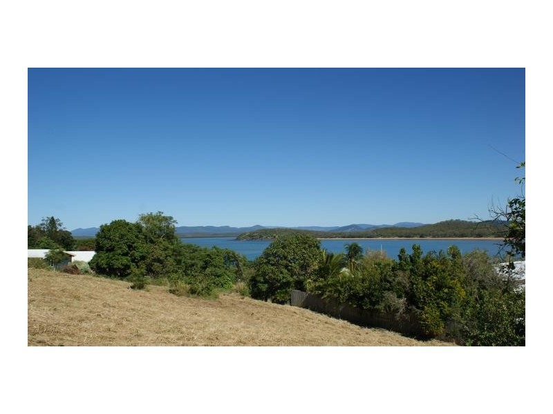 5 Captain Blackwood Drive, Sarina Beach QLD 4737