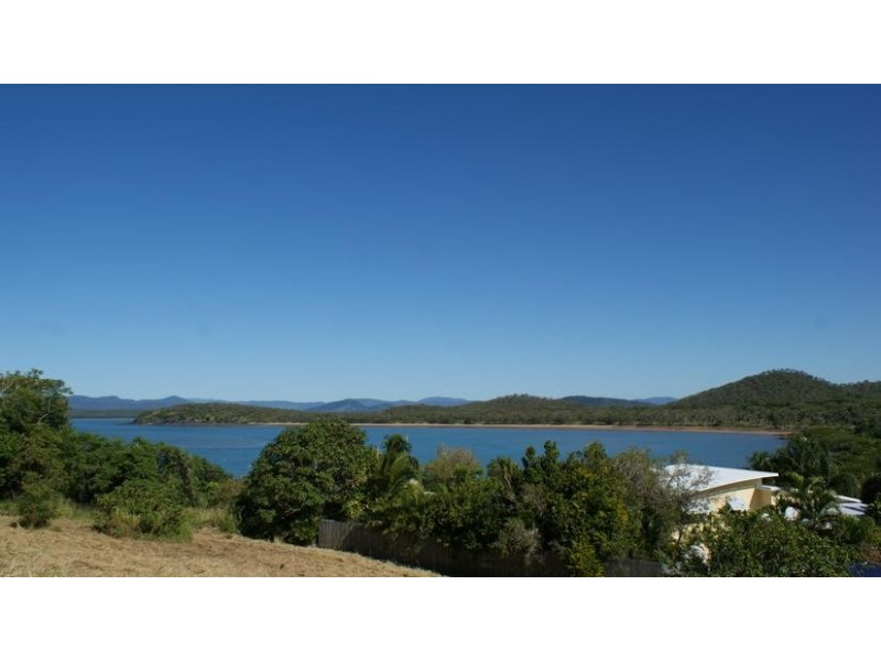 7 Captain Blackwood Drive, Sarina Beach QLD 4737