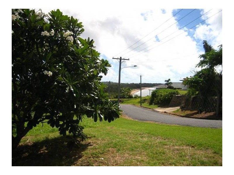 9 Captain Blackwood Drive, Sarina Beach QLD 4737