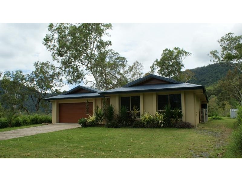 01280 Marlborough Road, Sarina QLD 4737