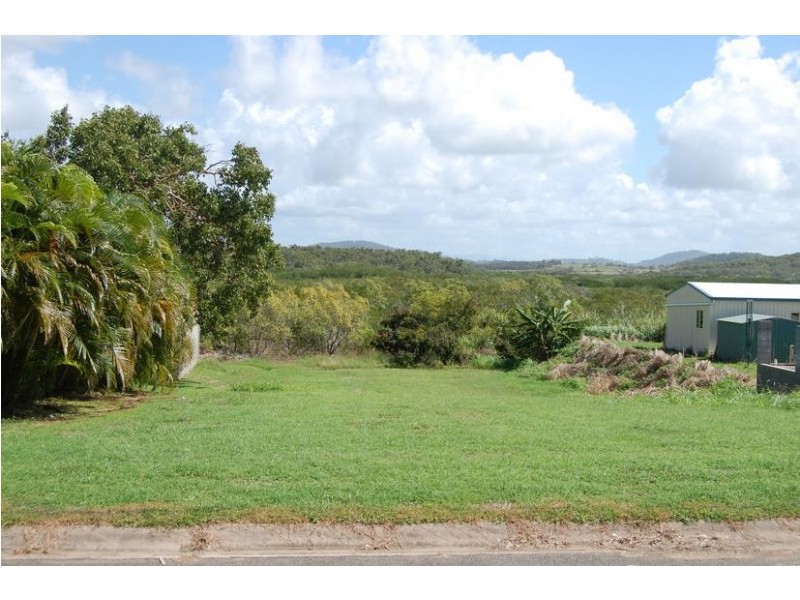 7 Hackett Court, Campwin Beach QLD 4737