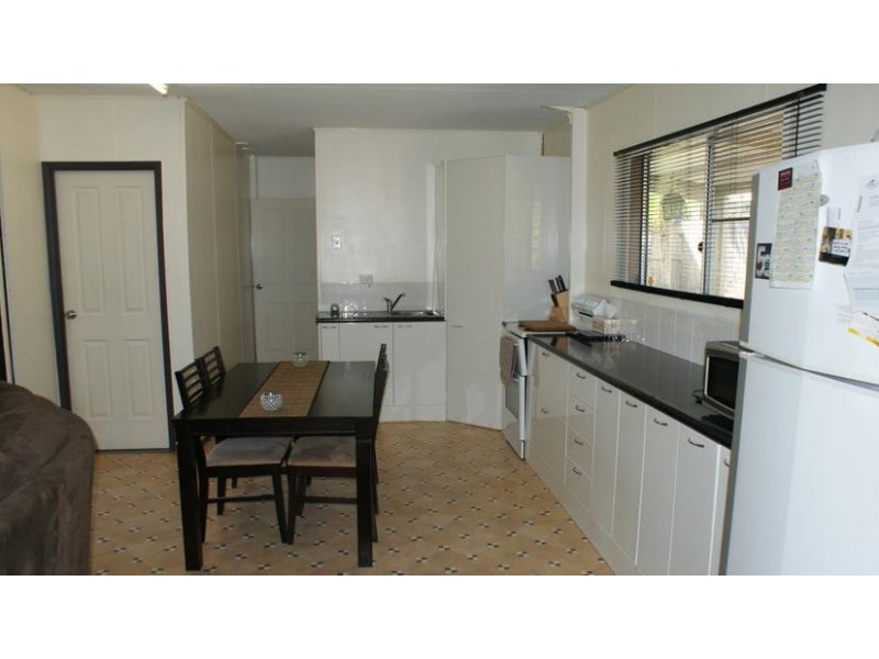 7 Rasmussen Court, Armstrong Beach QLD 4737