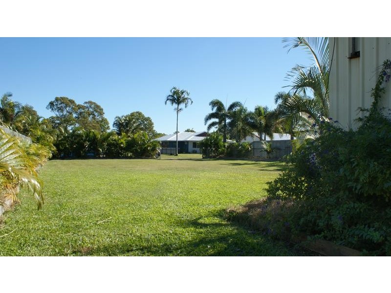 7 Rasmussen Court, Armstrong Beach QLD 4737