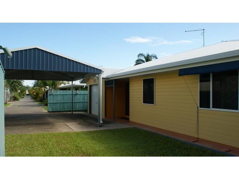 6/5 East Street, Sarina QLD 4737