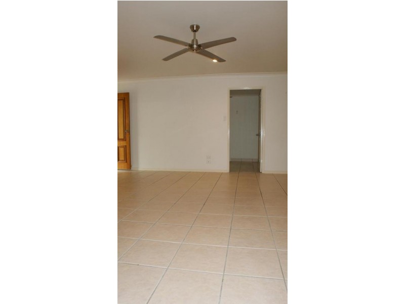 6/5 East Street, Sarina QLD 4737