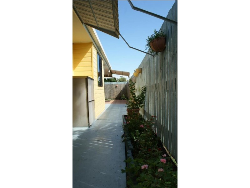 6/5 East Street, Sarina QLD 4737