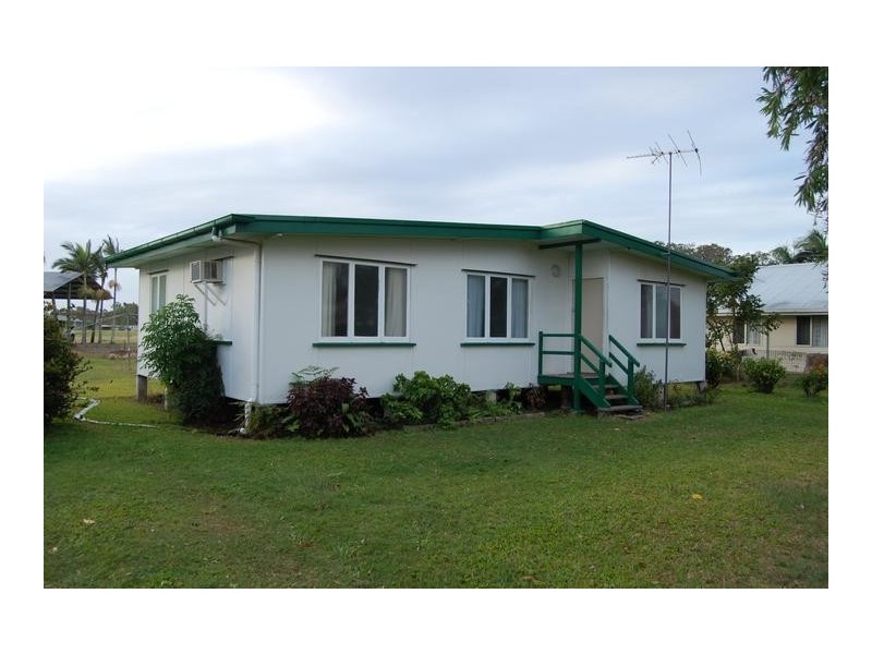 35 Brewers Road, Sarina QLD 4737
